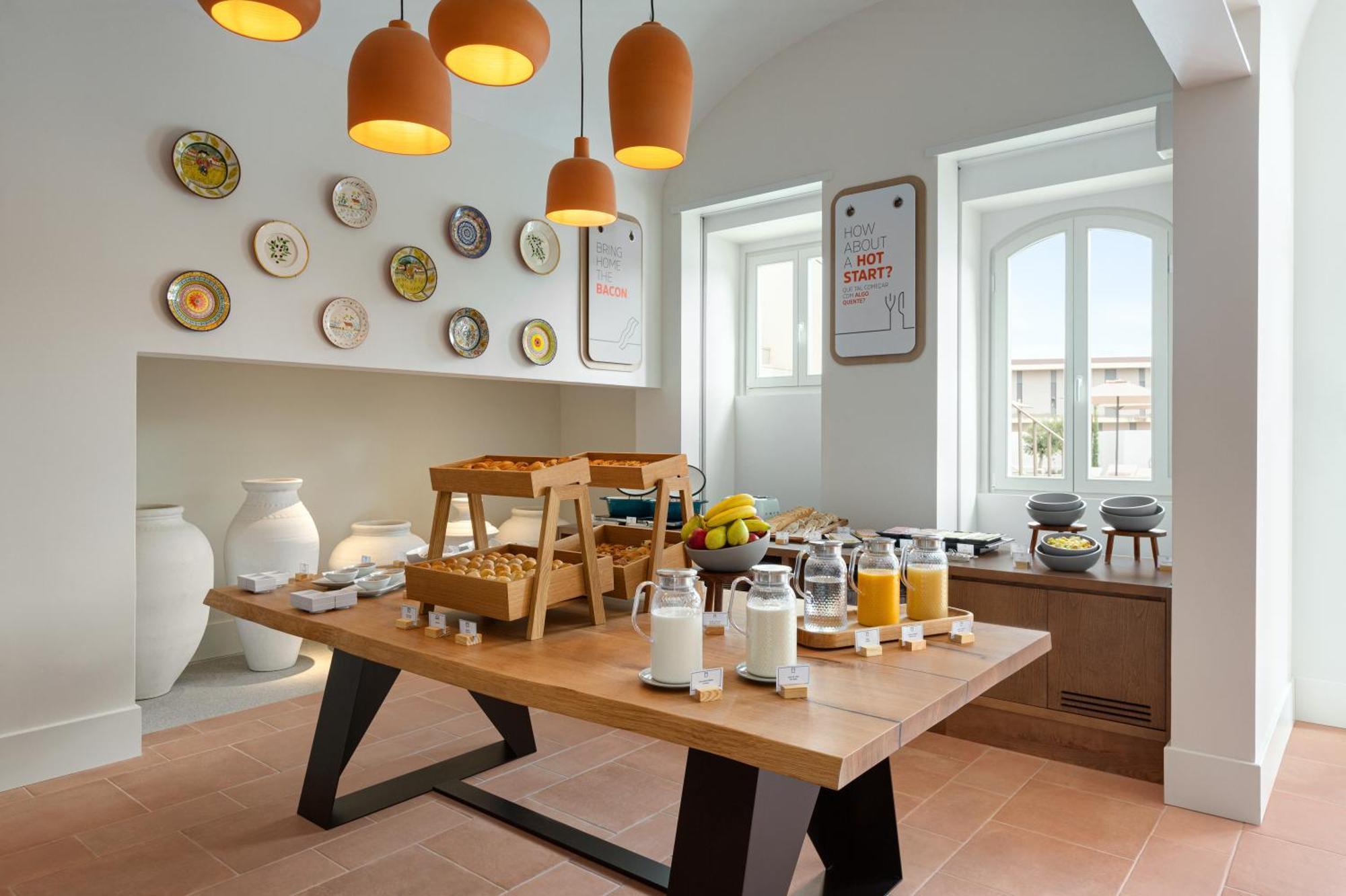 Holiday Inn Express Evora By Ihg Zewnętrze zdjęcie
