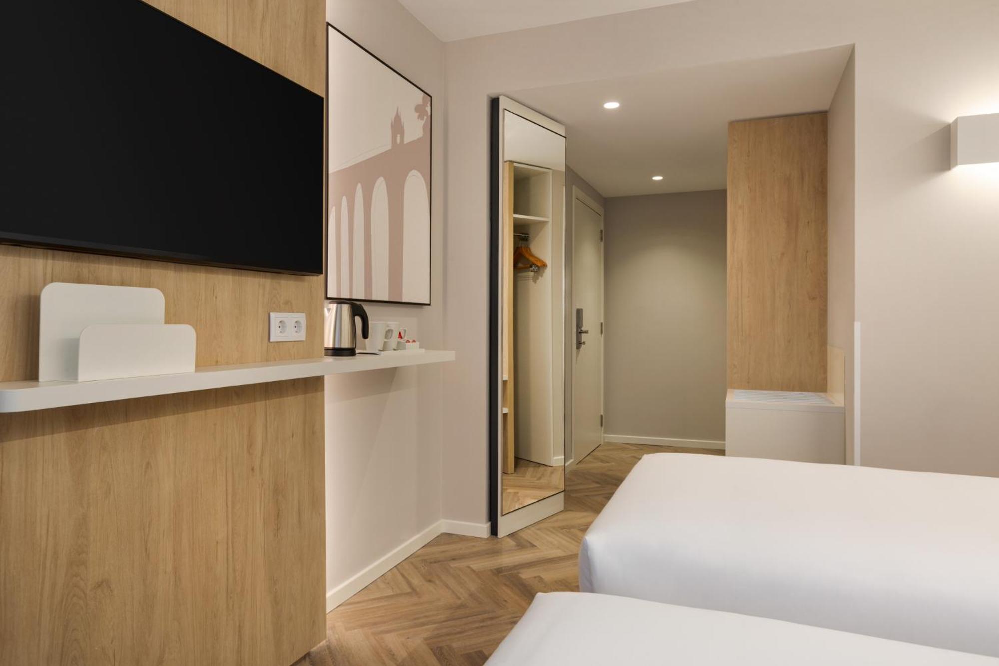 Holiday Inn Express Evora By Ihg Zewnętrze zdjęcie